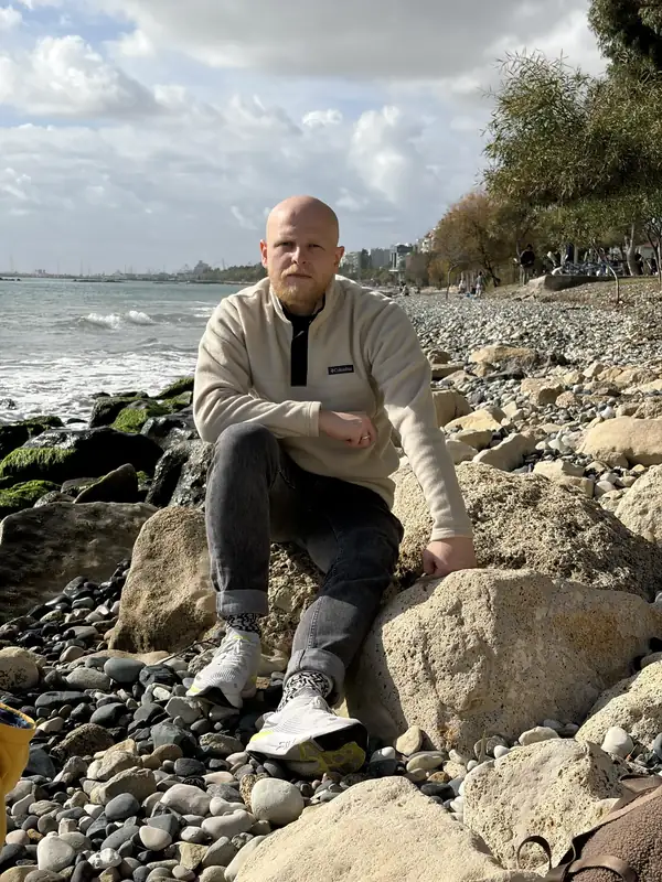 Meet Our Research Team